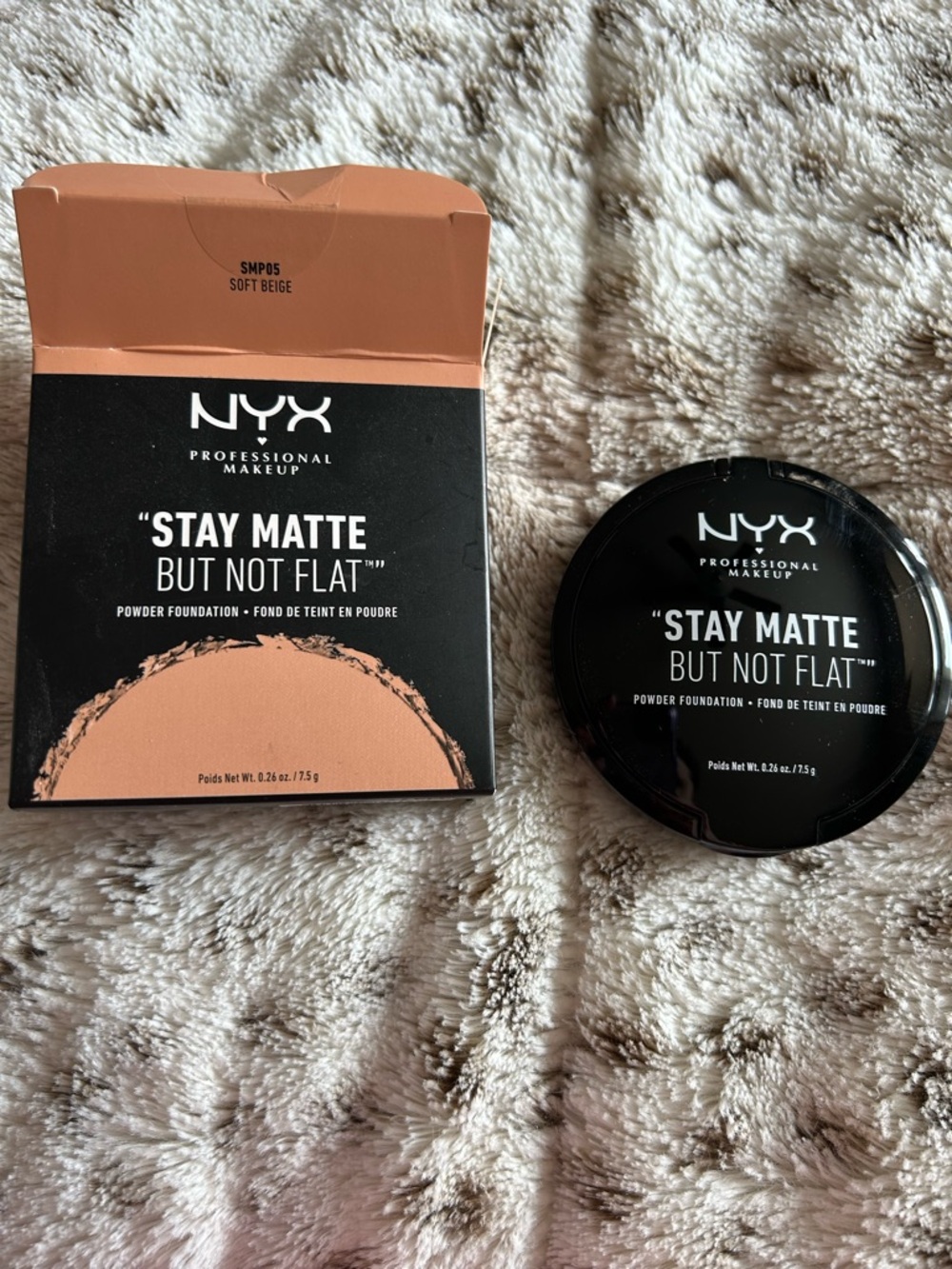 NYX Stay Matte But Not Flat Powder Foundation - Soft Beige